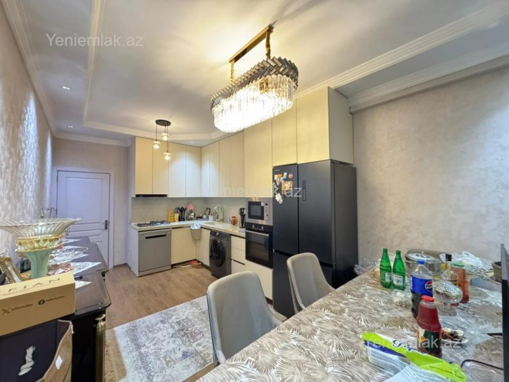 Satılır 2 otaqlı yeni tikili 78 m²