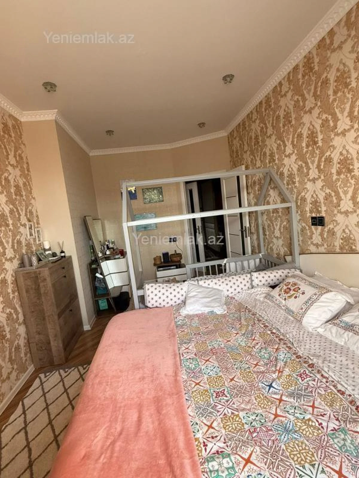 Satılır 3 otaqlı yeni tikili 80 m²