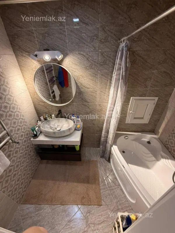 Satılır 3 otaqlı yeni tikili 80 m²