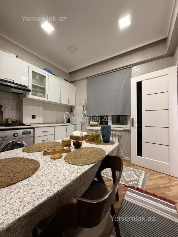 Satılır 3 otaqlı yeni tikili 80 m²