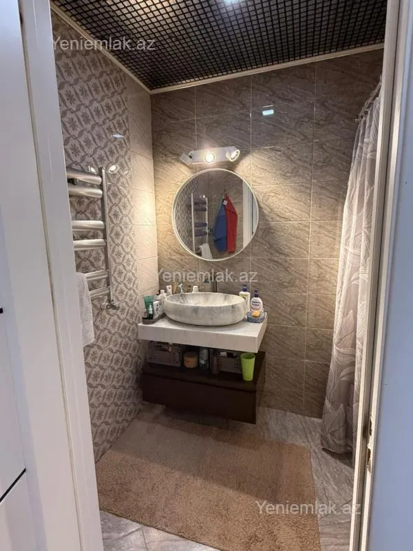 Satılır 3 otaqlı yeni tikili 80 m²