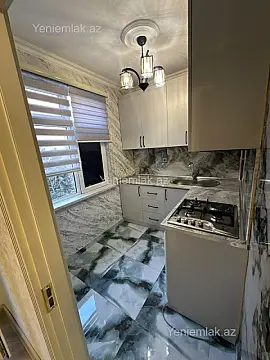 Satılır 2 otaqlı köhnə tikili 55 m²