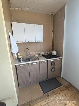 Satılır 3 otaqlı köhnə tikili 85 m²
