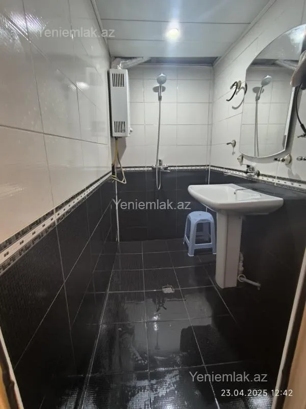 Satılır 3 otaqlı köhnə tikili 85 m²