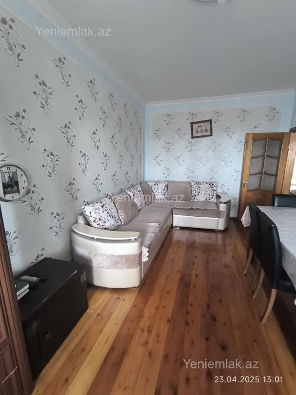 Satılır 3 otaqlı köhnə tikili 85 m²