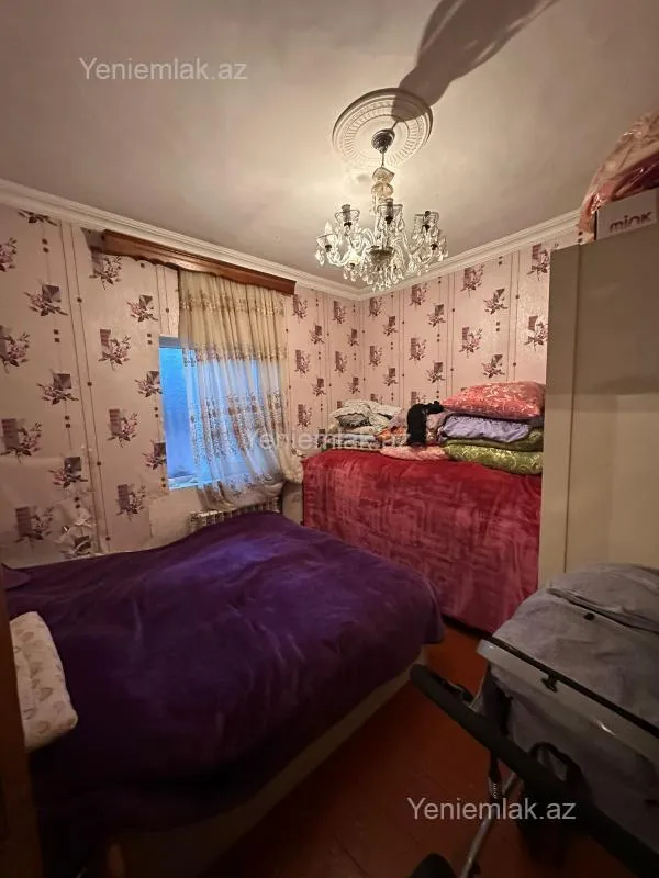 Satılır 8 otaqlı həyət evi 250 m²