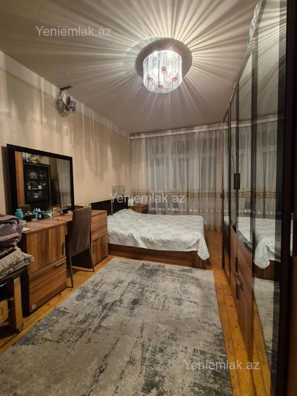 Satılır 5 otaqlı köhnə tikili 119 m²