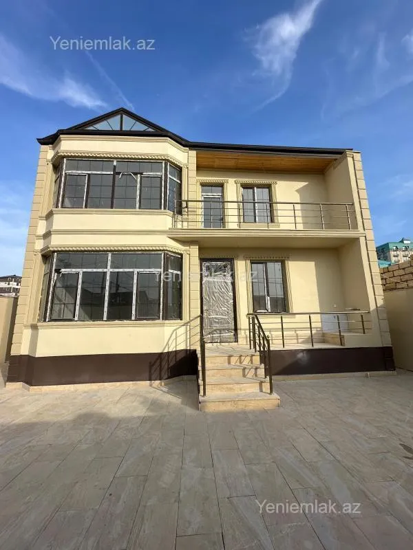 Satılır 4 otaqlı həyət evi 140 m²