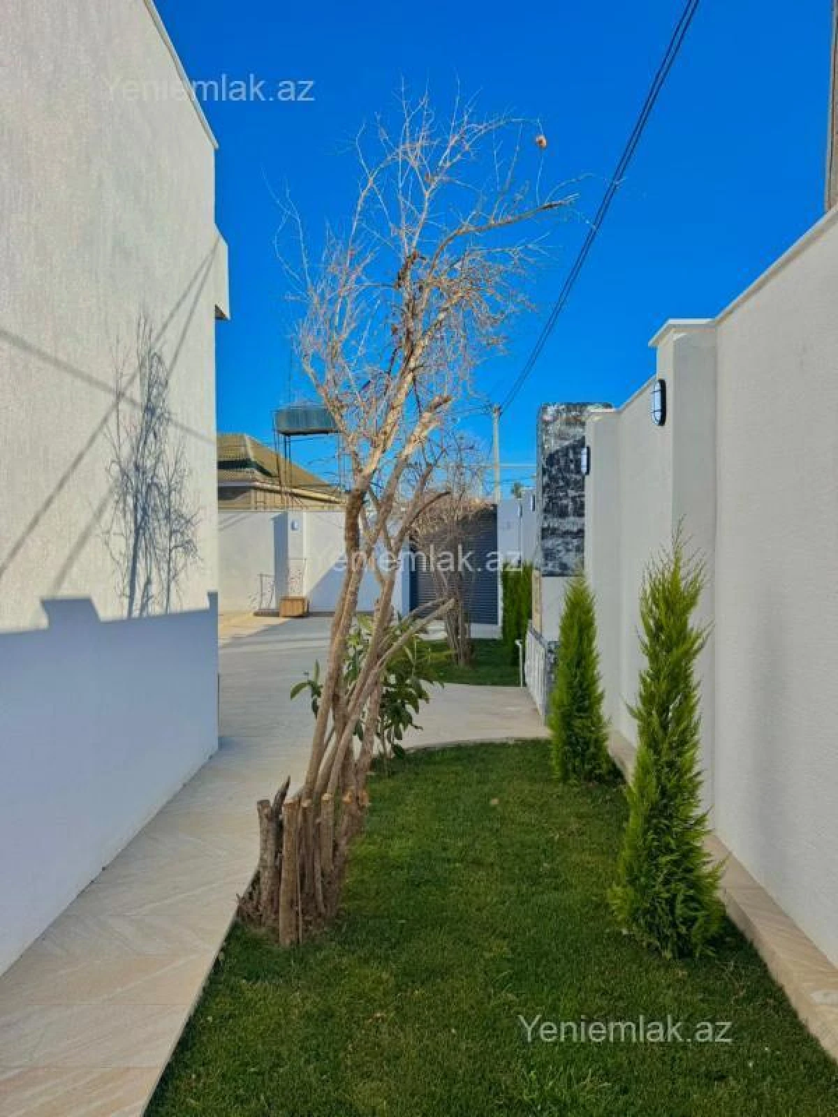 Satılır 4 otaqlı həyət evi 180 m²
