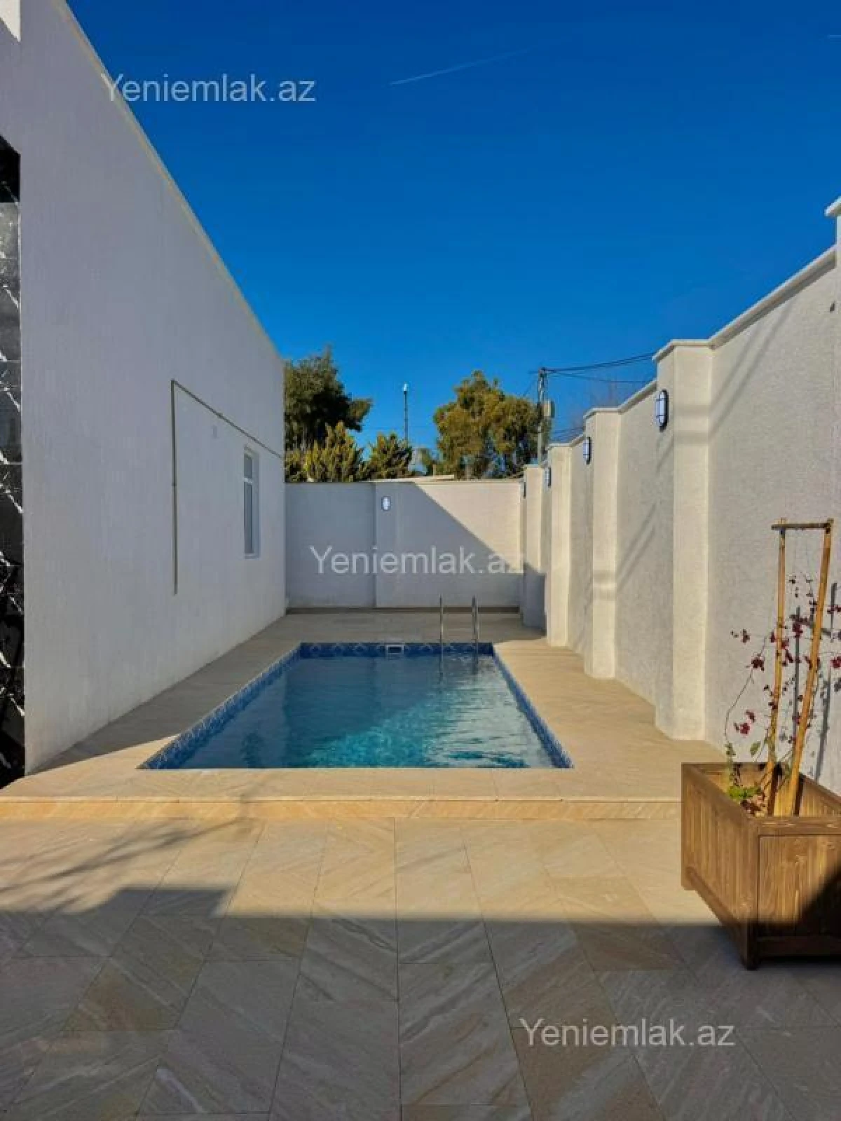 Satılır 4 otaqlı həyət evi 180 m²