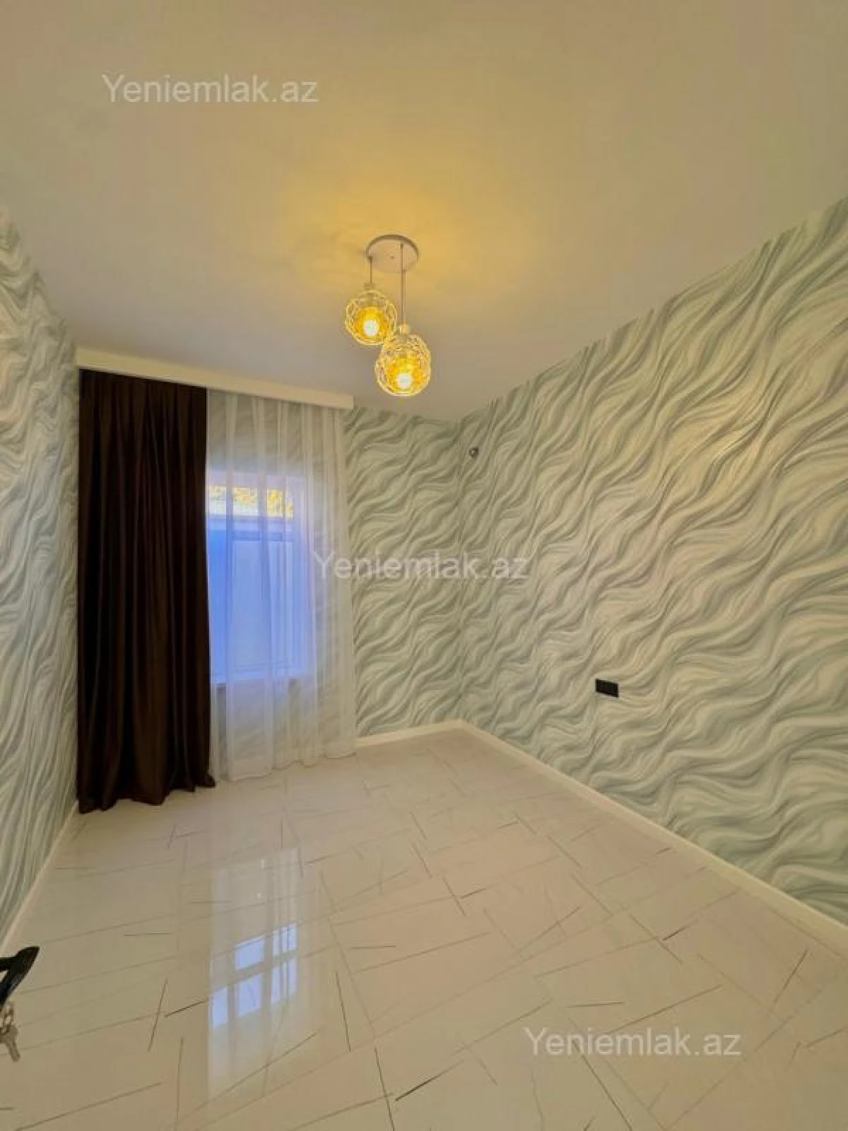 Satılır 4 otaqlı həyət evi 180 m²