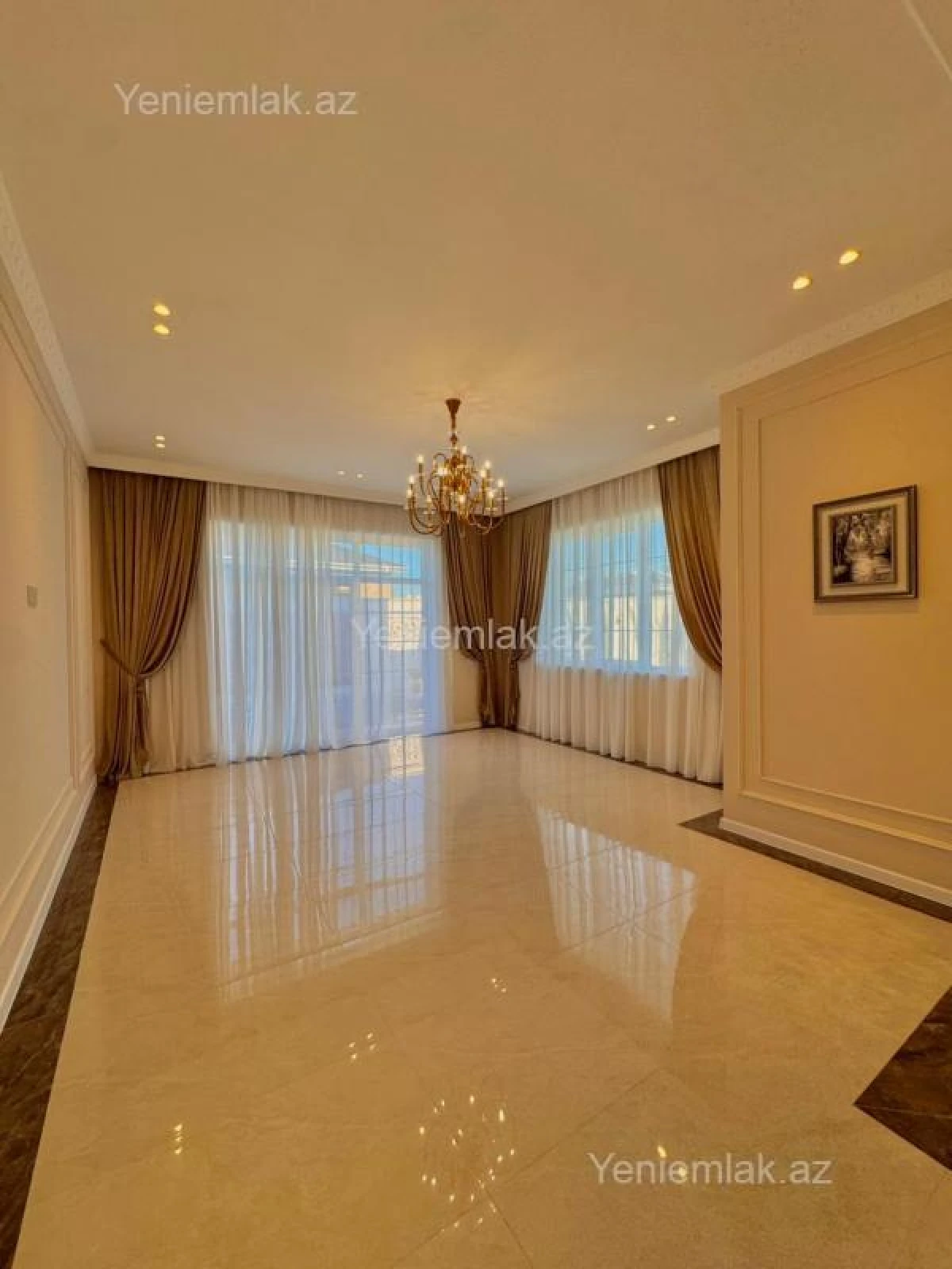 Satılır 4 otaqlı həyət evi 180 m²