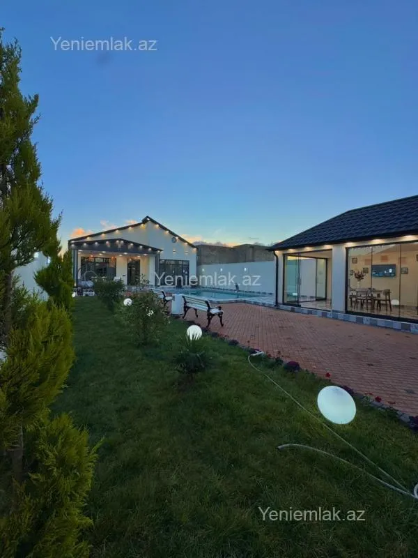 Satılır 4 otaqlı həyət evi 180 m²