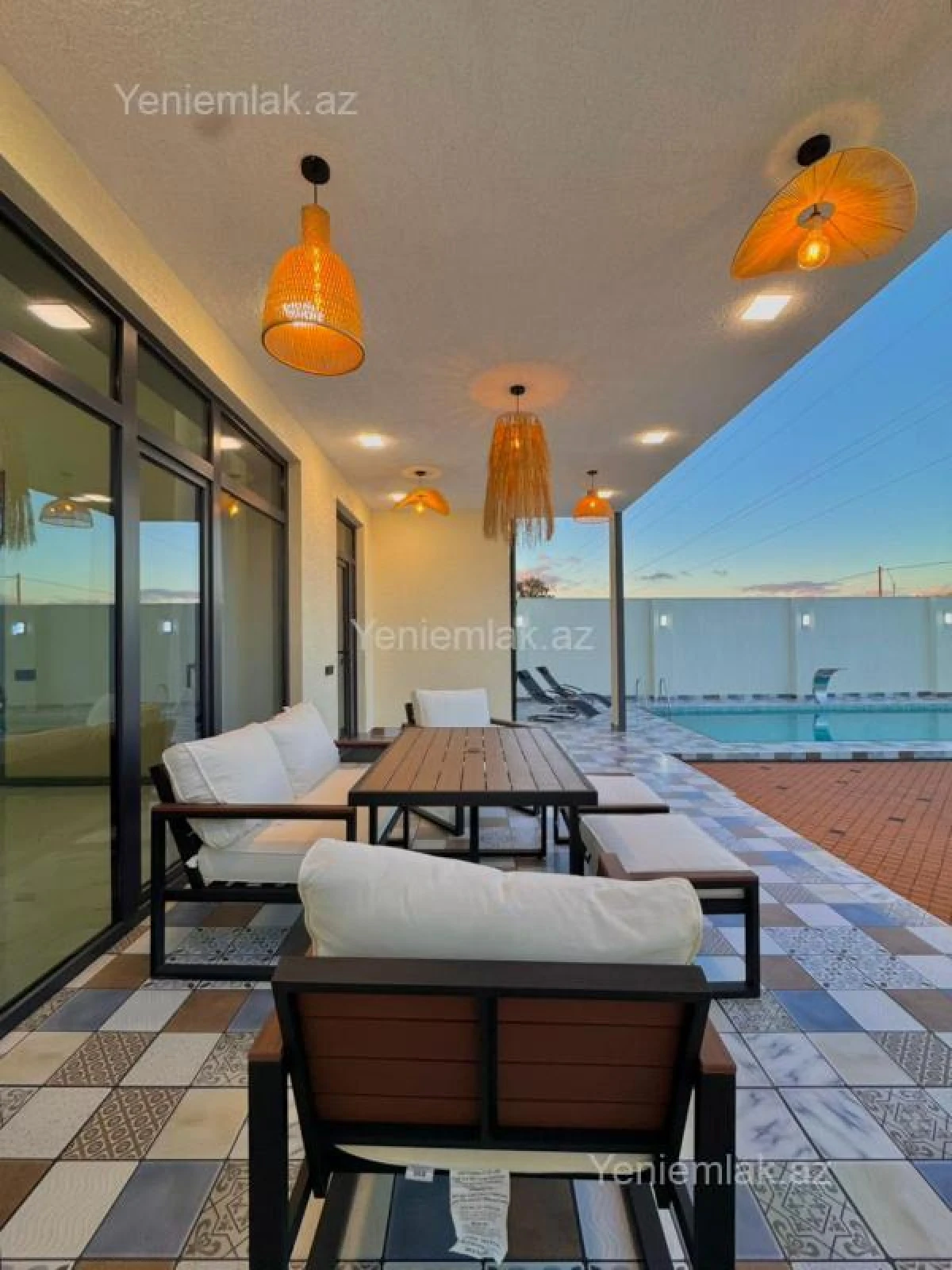 Satılır 4 otaqlı həyət evi 180 m²