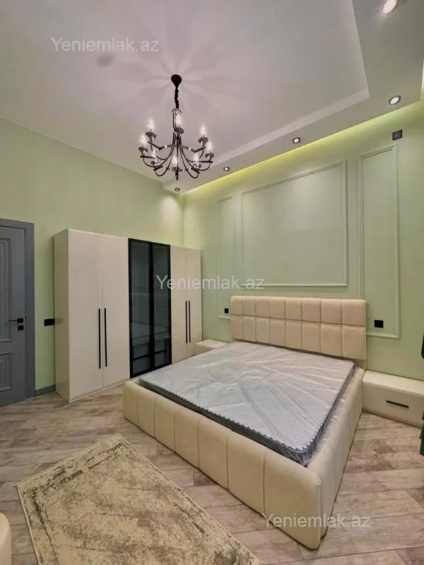 Satılır 4 otaqlı həyət evi 180 m²