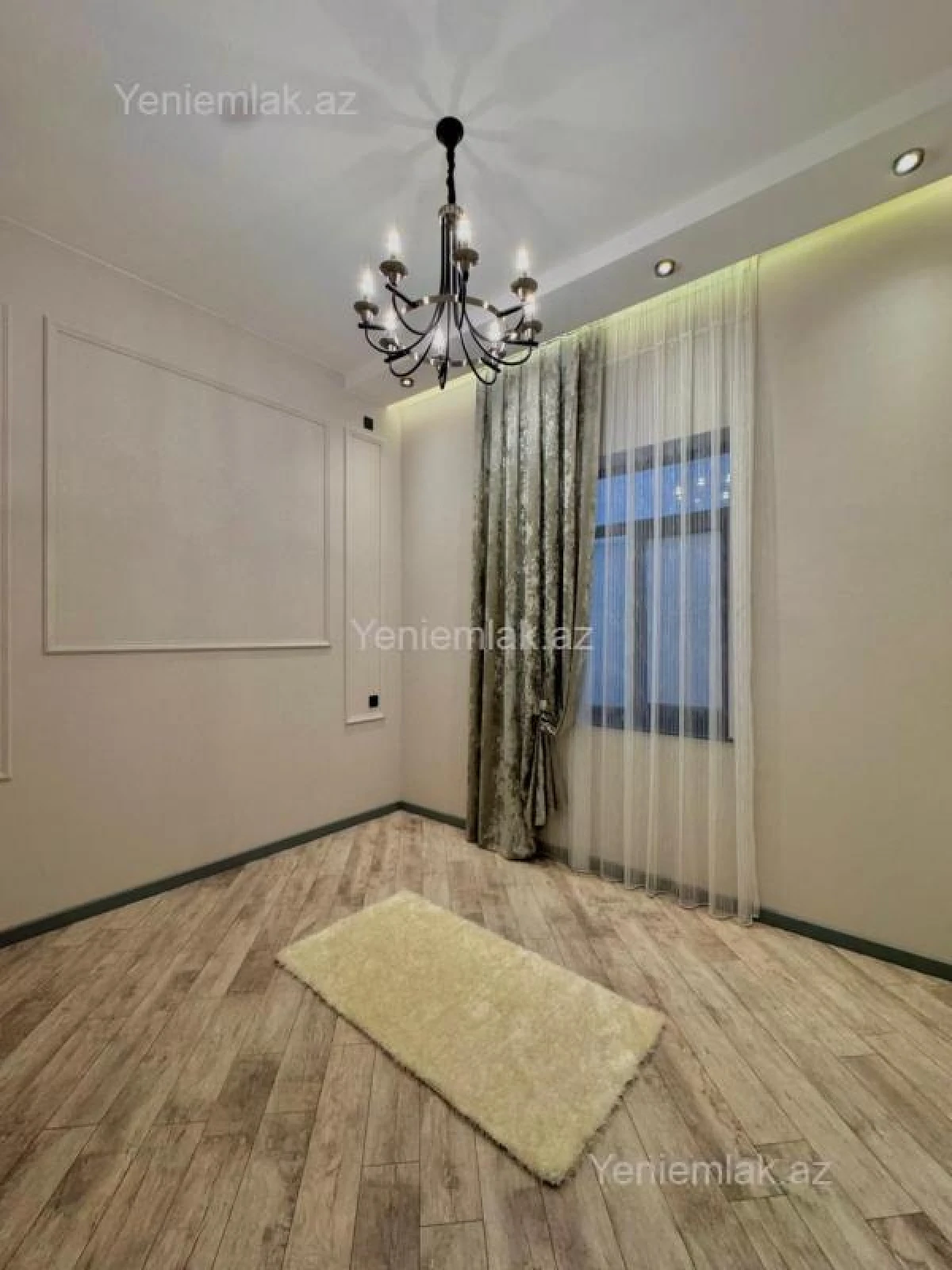 Satılır 4 otaqlı həyət evi 180 m²