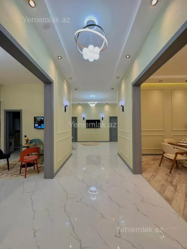 Satılır 4 otaqlı həyət evi 180 m²