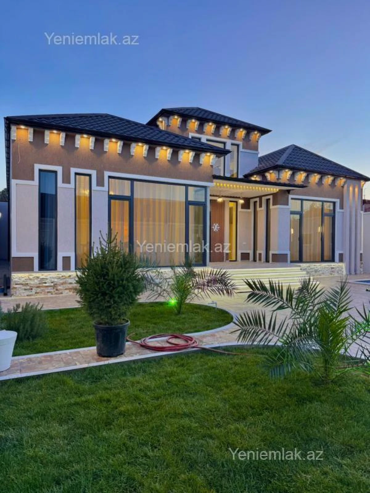 Satılır 4 otaqlı həyət evi 180 m²