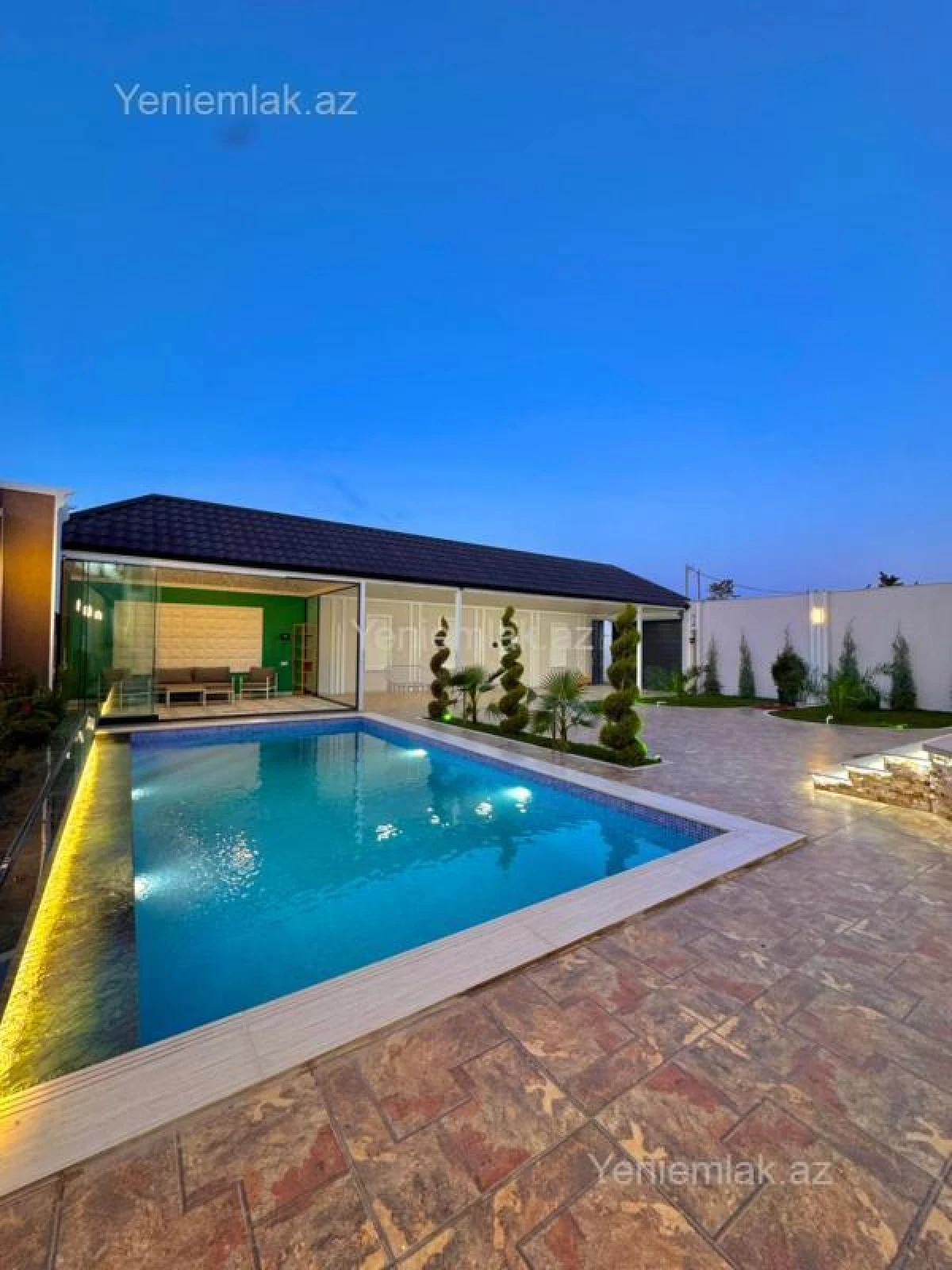 Satılır 4 otaqlı həyət evi 180 m²