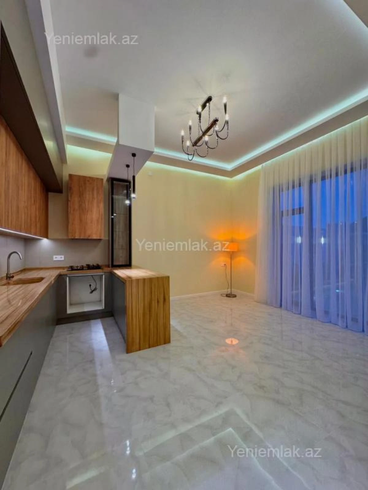 Satılır 4 otaqlı həyət evi 180 m²