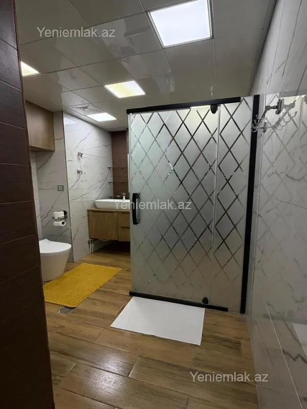 Satılır 4 otaqlı yeni tikili 125 m²