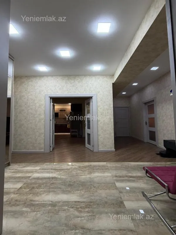 Satılır 4 otaqlı yeni tikili 125 m²