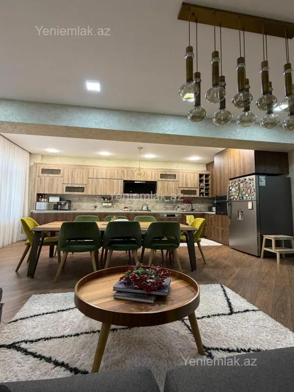 Satılır 4 otaqlı yeni tikili 125 m²