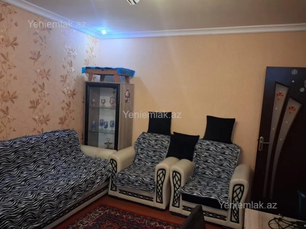 Satılır 3 otaqlı köhnə tikili 70 m²