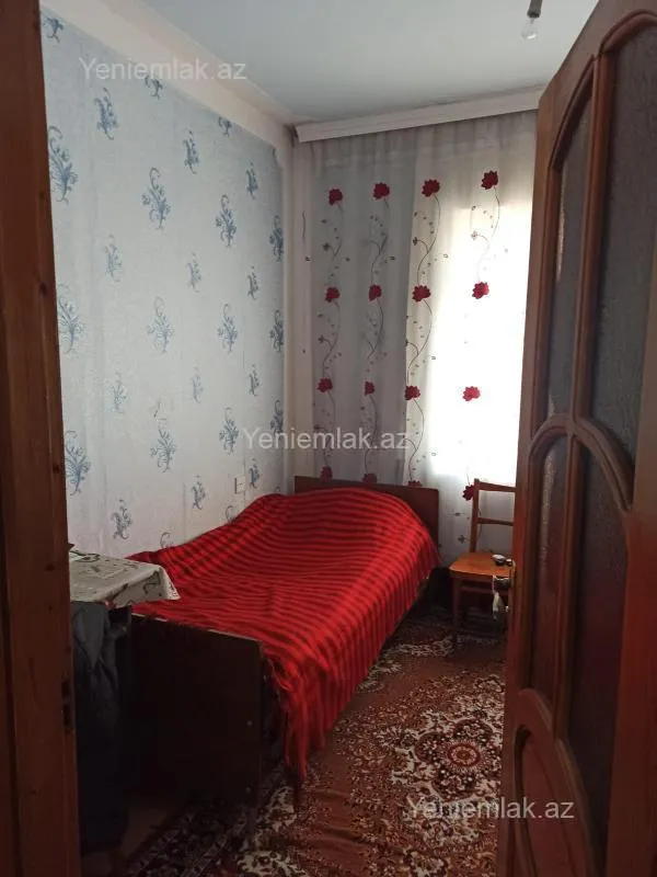 Satılır 3 otaqlı köhnə tikili 68 m²
