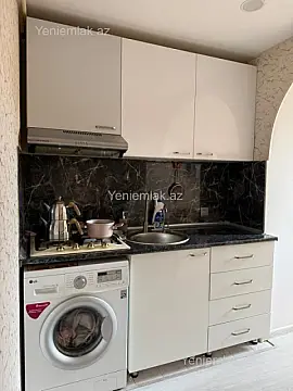 Satılır 3 otaqlı köhnə tikili 75 m²
