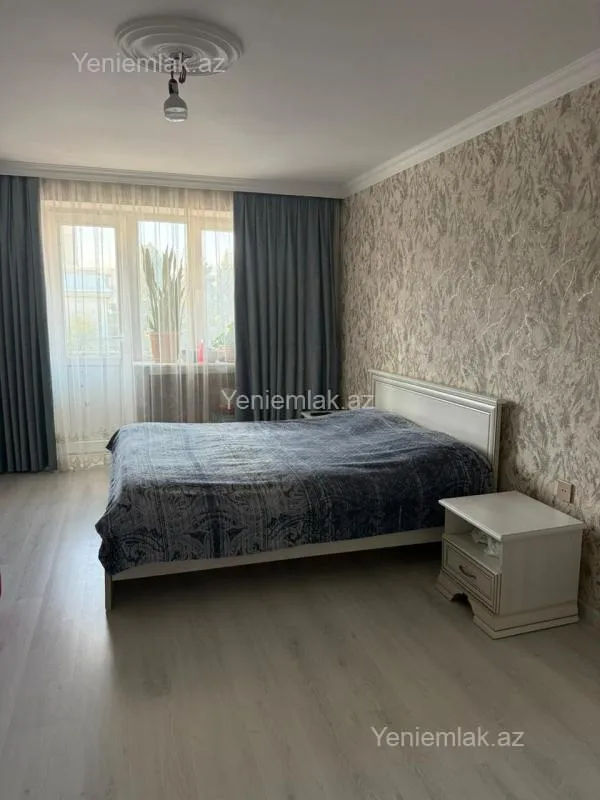 Satılır 3 otaqlı köhnə tikili 75 m²
