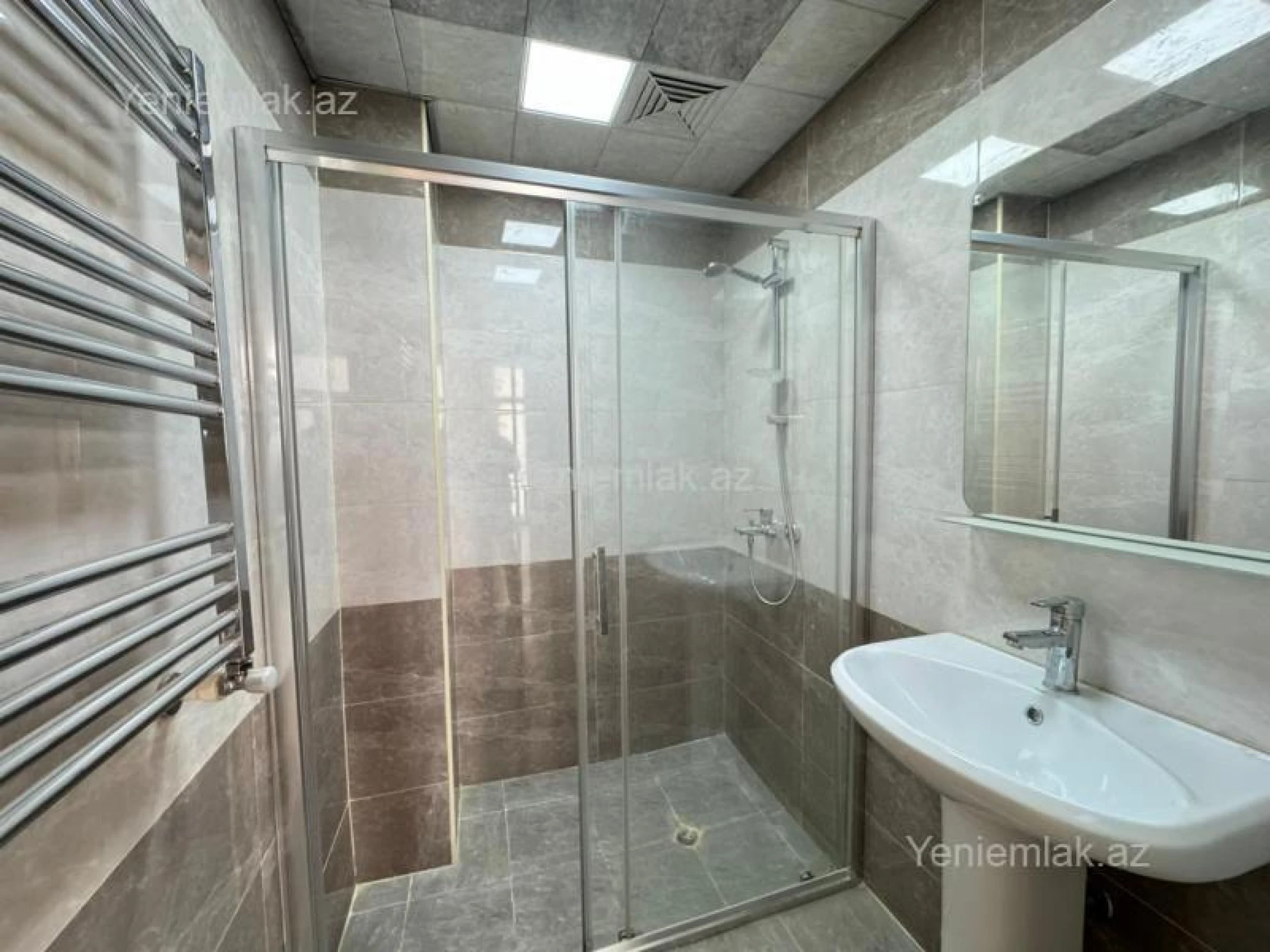 Satılır 5 otaqlı yeni tikili 147.3 m²
