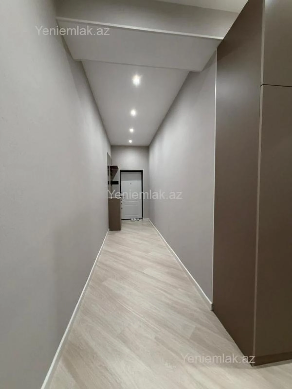 Satılır 2 otaqlı yeni tikili 61 m²