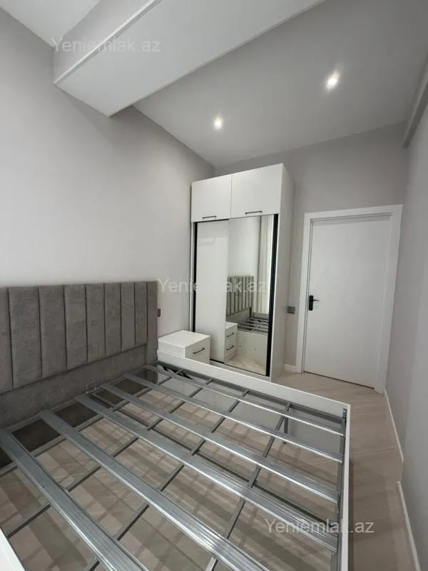 Satılır 2 otaqlı yeni tikili 61 m²