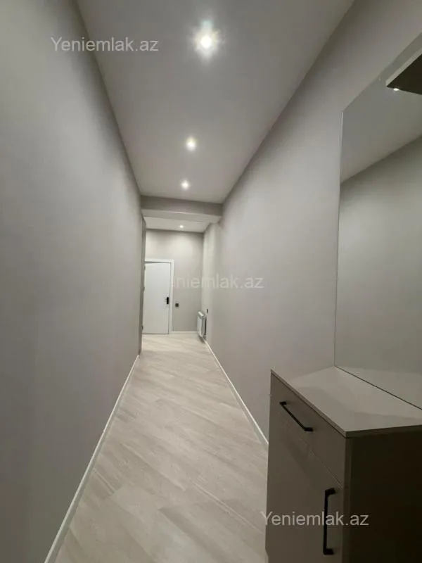 Satılır 2 otaqlı yeni tikili 61 m²
