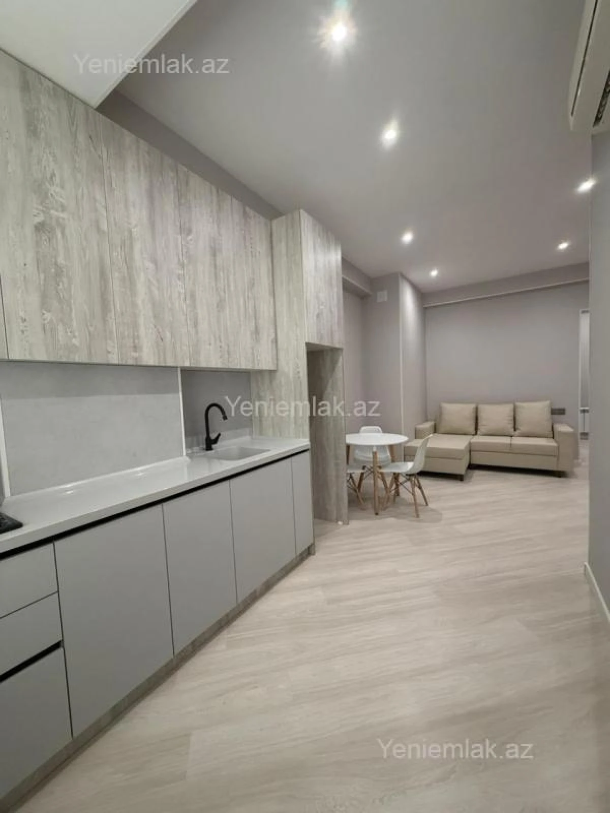 Satılır 2 otaqlı yeni tikili 61 m²