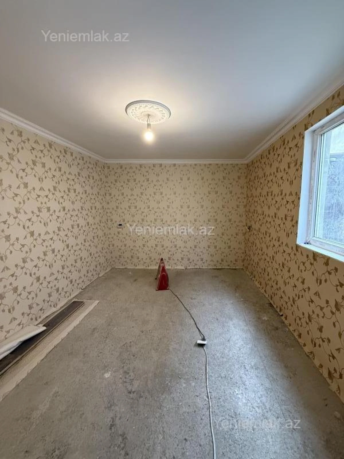 Satılır 1 otaqlı həyət evi 38 m²