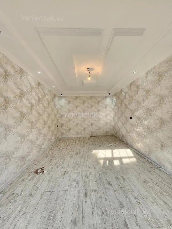 Satılır 6 otaqlı həyət evi 240 m²