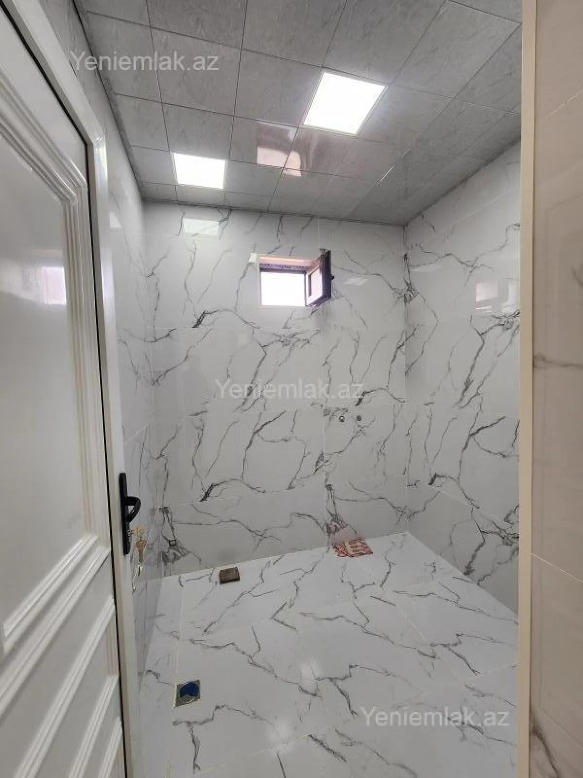 Satılır 6 otaqlı həyət evi 240 m²