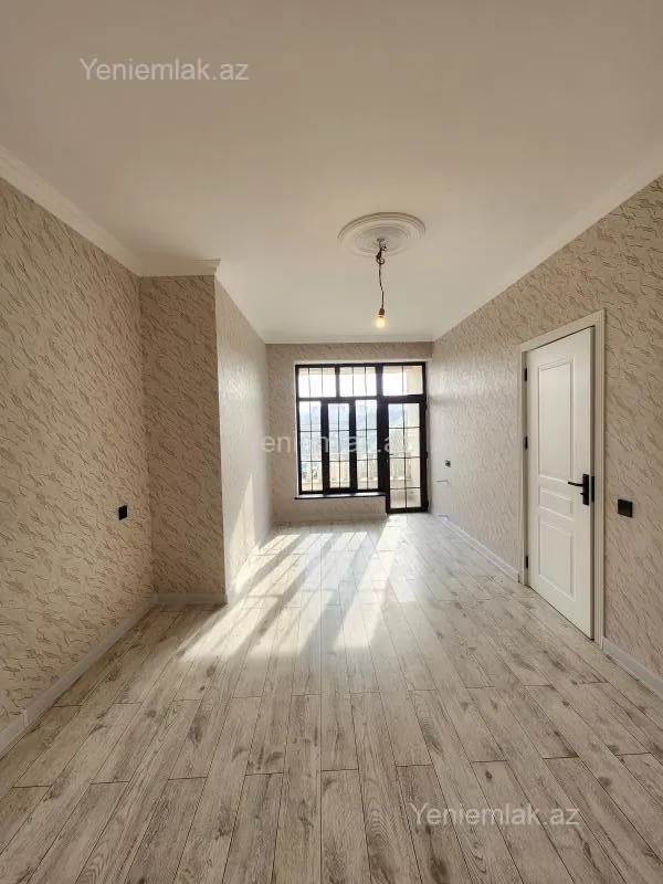 Satılır 6 otaqlı həyət evi 240 m²