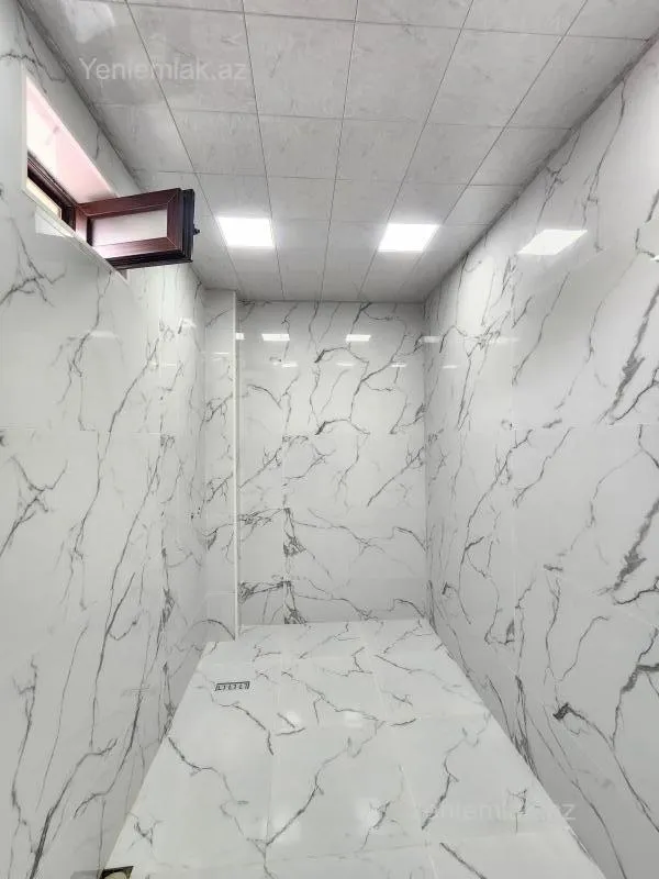 Satılır 6 otaqlı həyət evi 240 m²