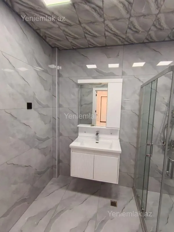 Satılır 2 otaqlı yeni tikili 85 m²