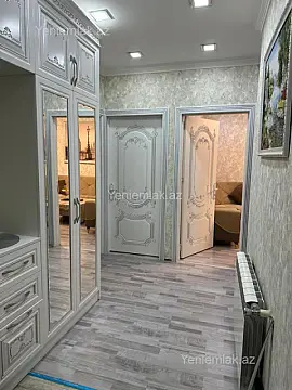 Satılır 3 otaqlı köhnə tikili 75 m²