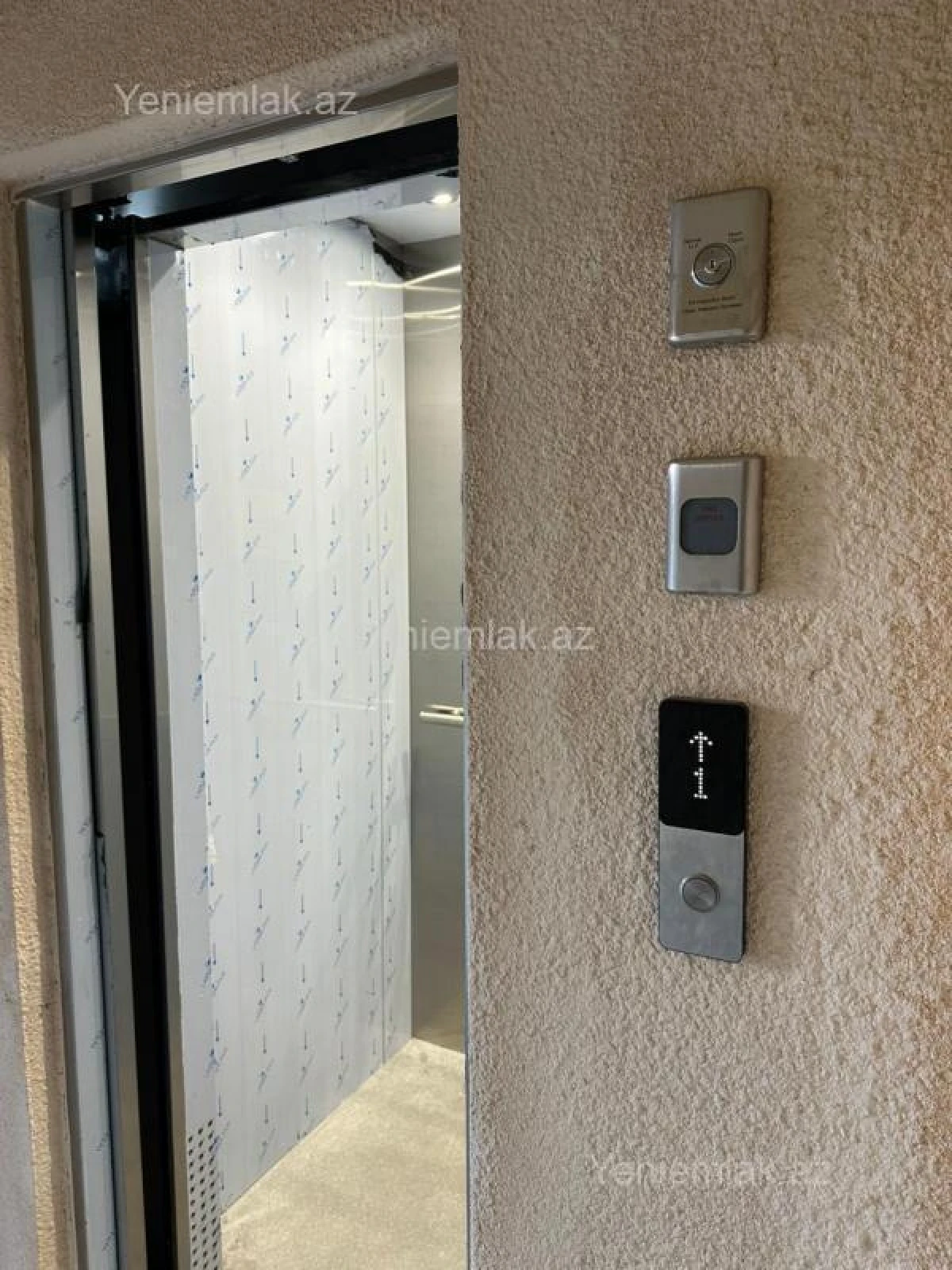 Satılır 3 otaqlı köhnə tikili 75 m²