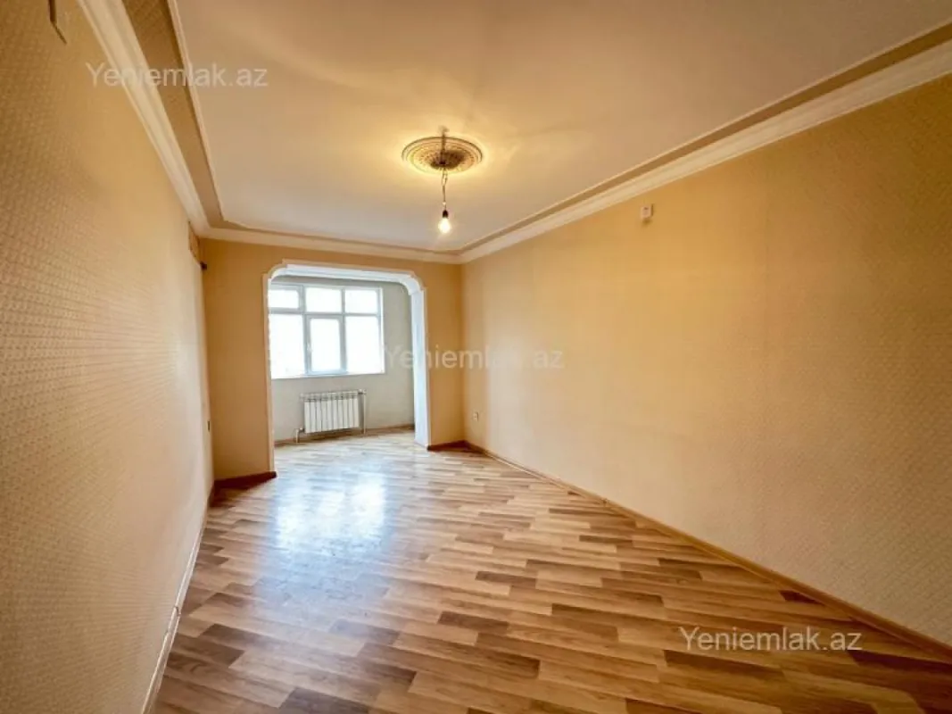 Satılır 3 otaqlı köhnə tikili 60 m²