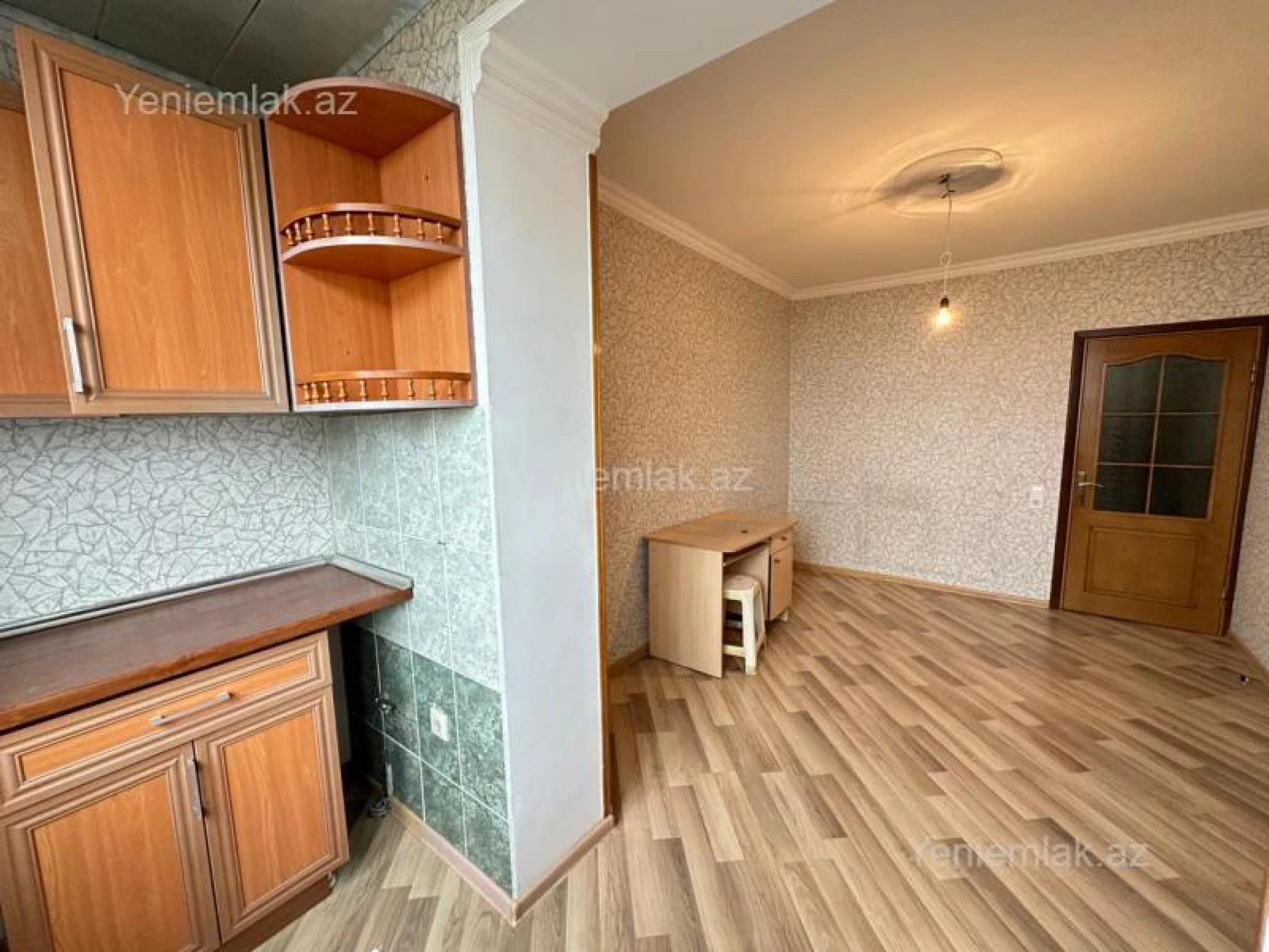 Satılır 3 otaqlı köhnə tikili 60 m²