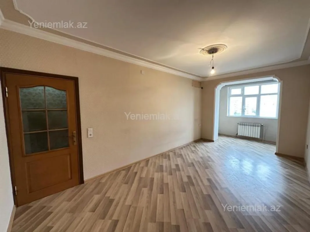 Satılır 3 otaqlı köhnə tikili 60 m²