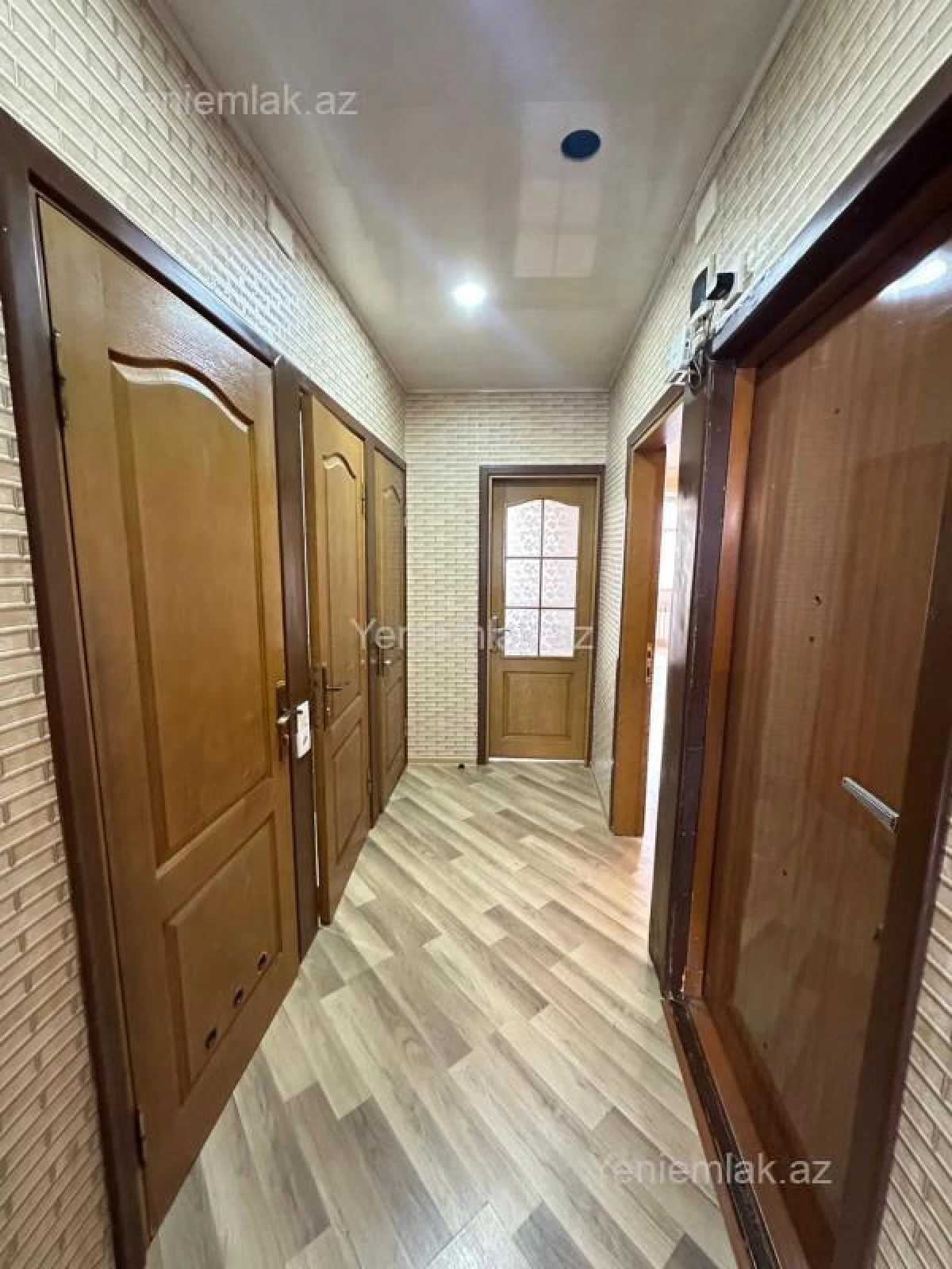 Satılır 3 otaqlı köhnə tikili 60 m²