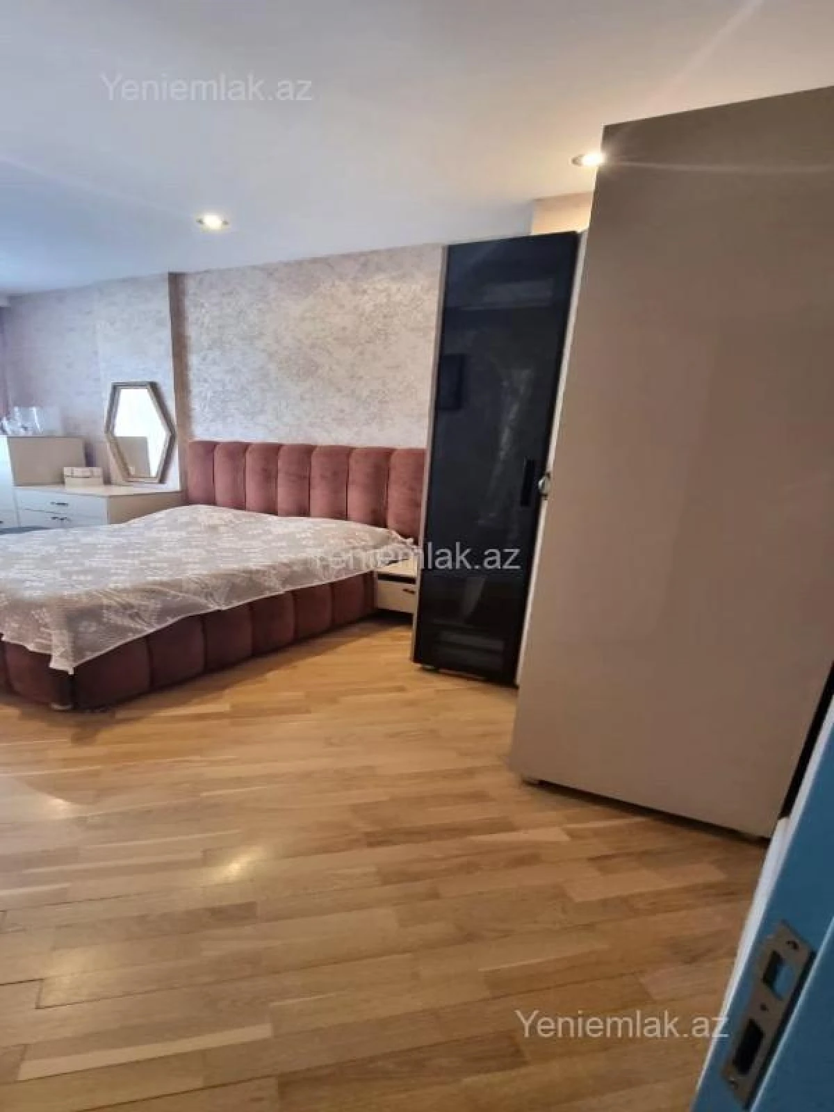 Satılır 3 otaqlı yeni tikili 120 m²