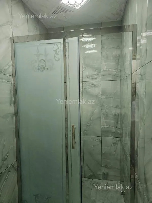 Satılır 3 otaqlı köhnə tikili 77 m²